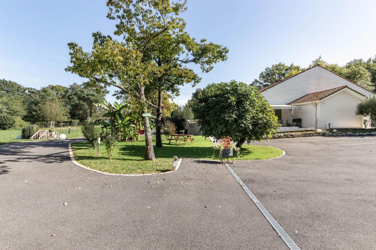 Au Petit Pedegouaty Panzió Heugas Kültér fotó