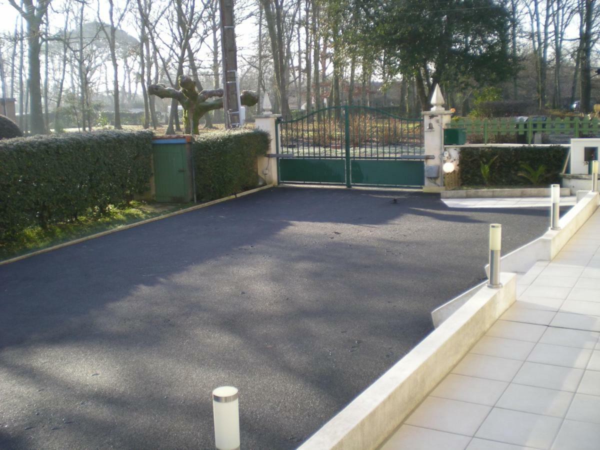 Au Petit Pedegouaty Panzió Heugas Kültér fotó